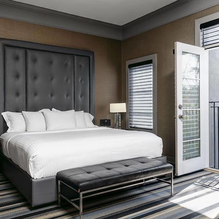 Hotel Arts Kensington YYC Exteriör bild