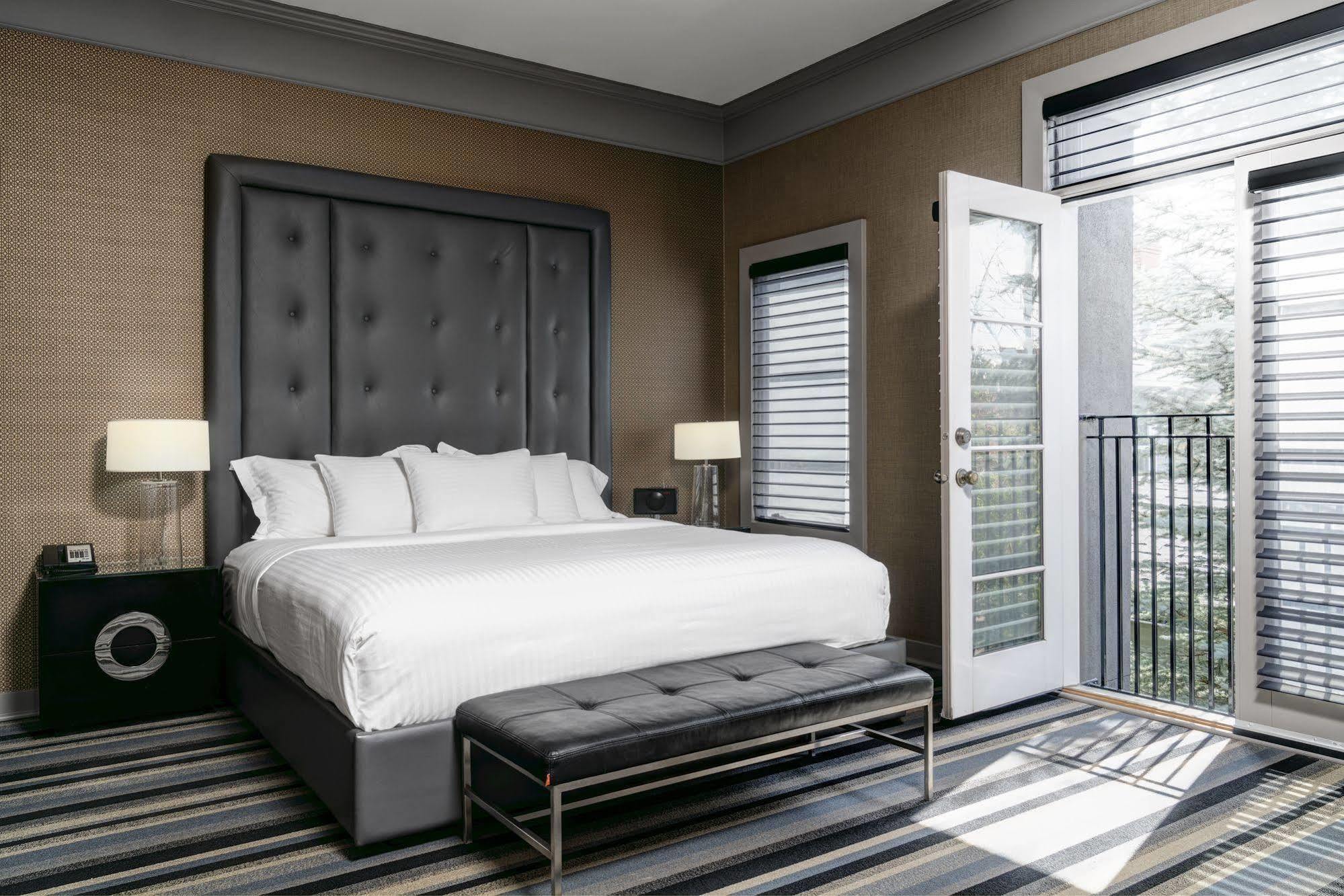 Hotel Arts Kensington YYC Exteriör bild