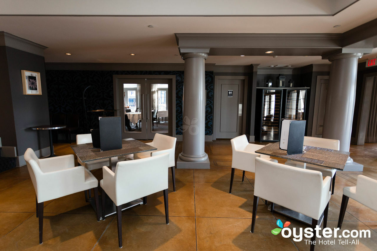 Hotel Arts Kensington YYC Exteriör bild